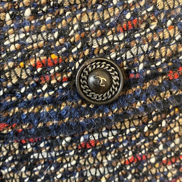 NWOT The Chanel tweed Coat from the 2013 Cruise collection. - Picture 9 of 17